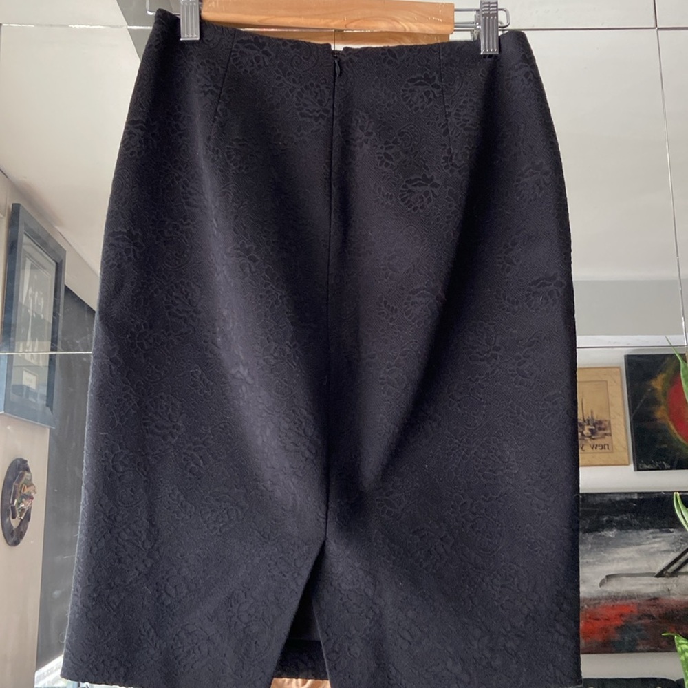 Tahari Skirt US2 - Picture 2 of 14